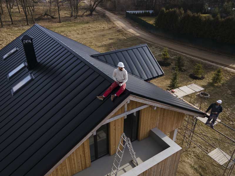 How to Choose the Right Metal Roofing Contractor in Arkansas